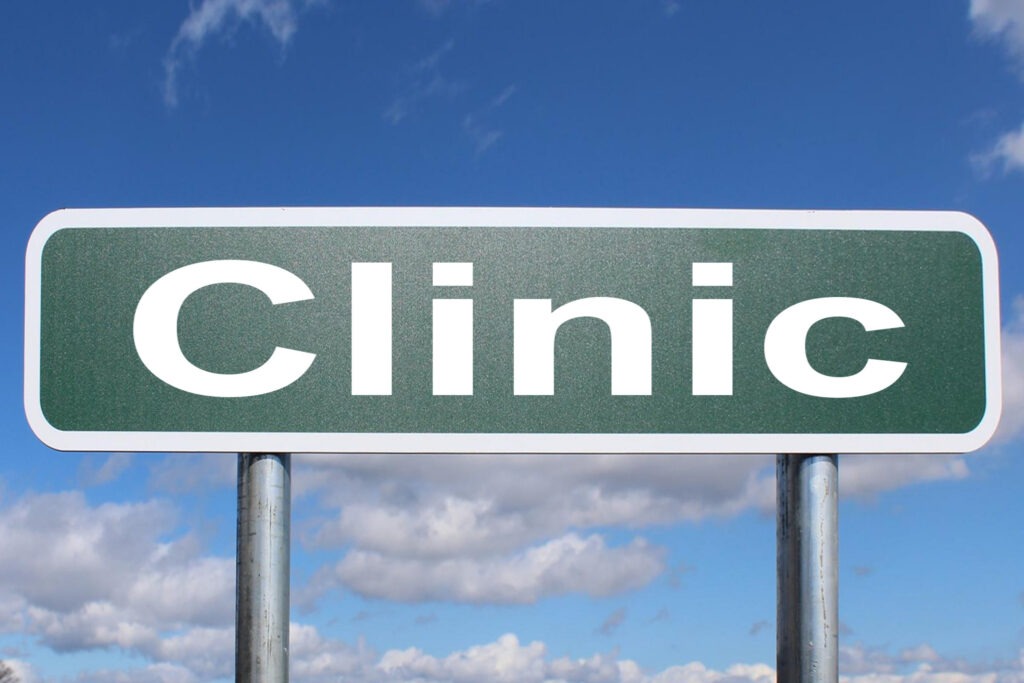 Image of a sign saying "clinic"